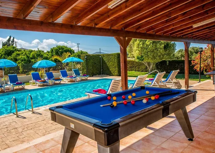 Androniki Luxury Sea Views Pool Bbq Wifi A/c *