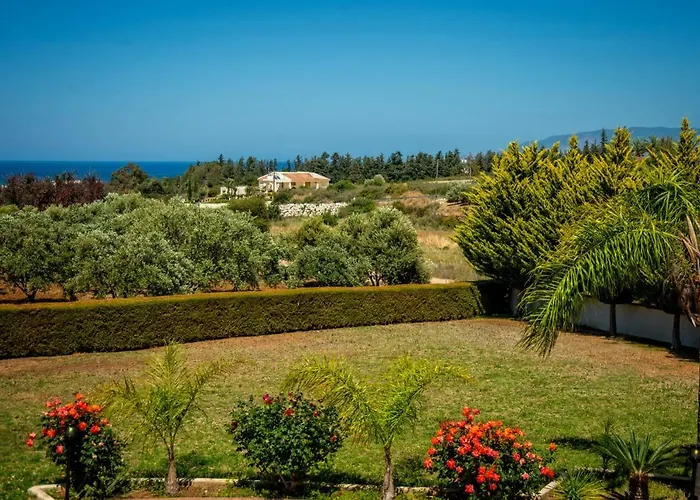 Androniki Luxury Sea Views Pool Bbq Wifi A/c 폴리스